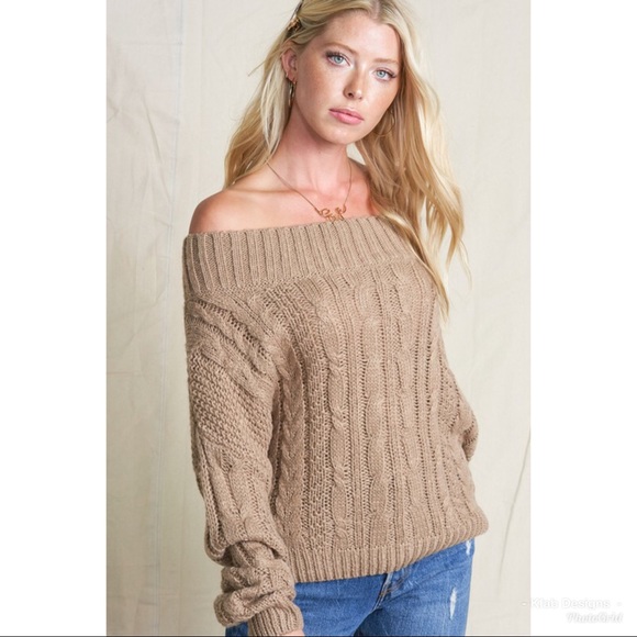 ❤️NEW! Off Shoulder Slouchy Cable Knit Sweater! - Picture 4 of 5